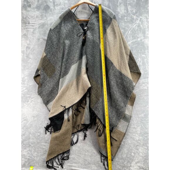 Marc New York Shawl One Size Tan Gray Plaid Fringe Soft Tassel Tie Front Wrap - Picture 10 of 15